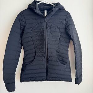 lululemon athletica Pack in Down Jacket Size 6 in Black